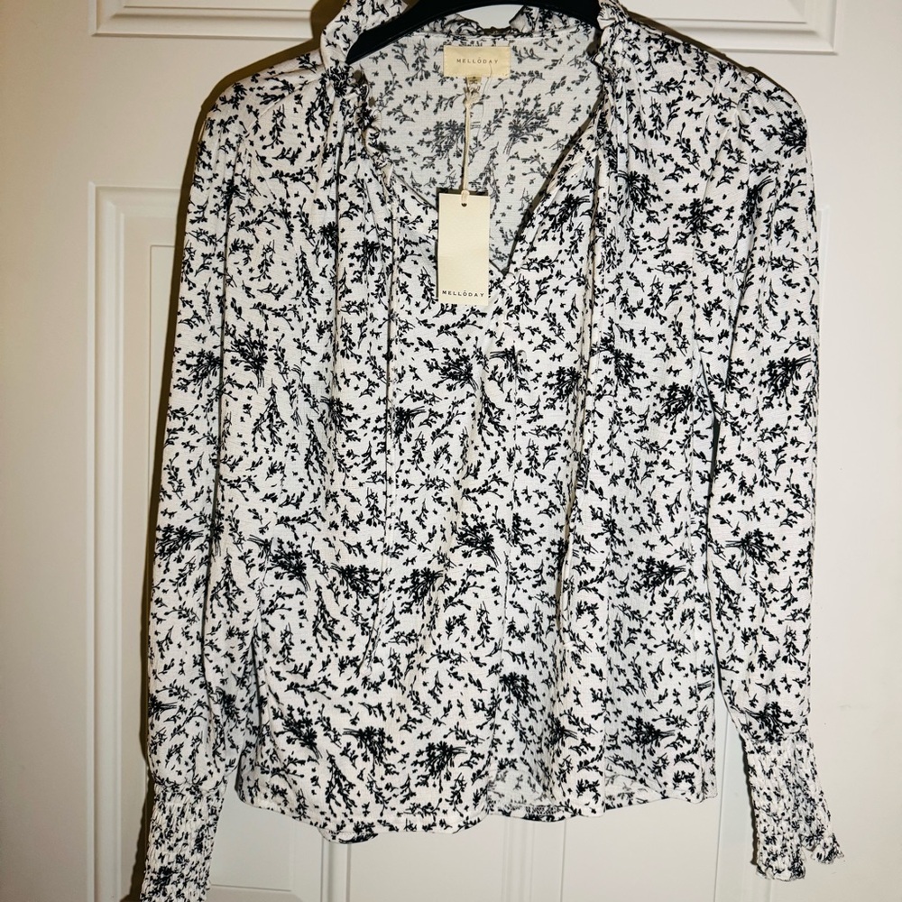 Melloday Vintage Floral Print Top NWT